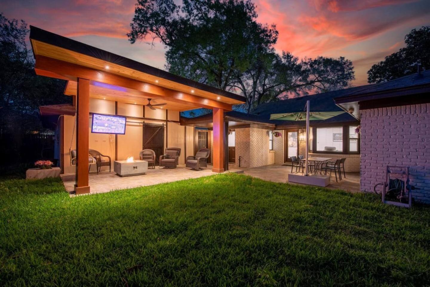 Western Oaks Retreat Houston Eksteriør bilde