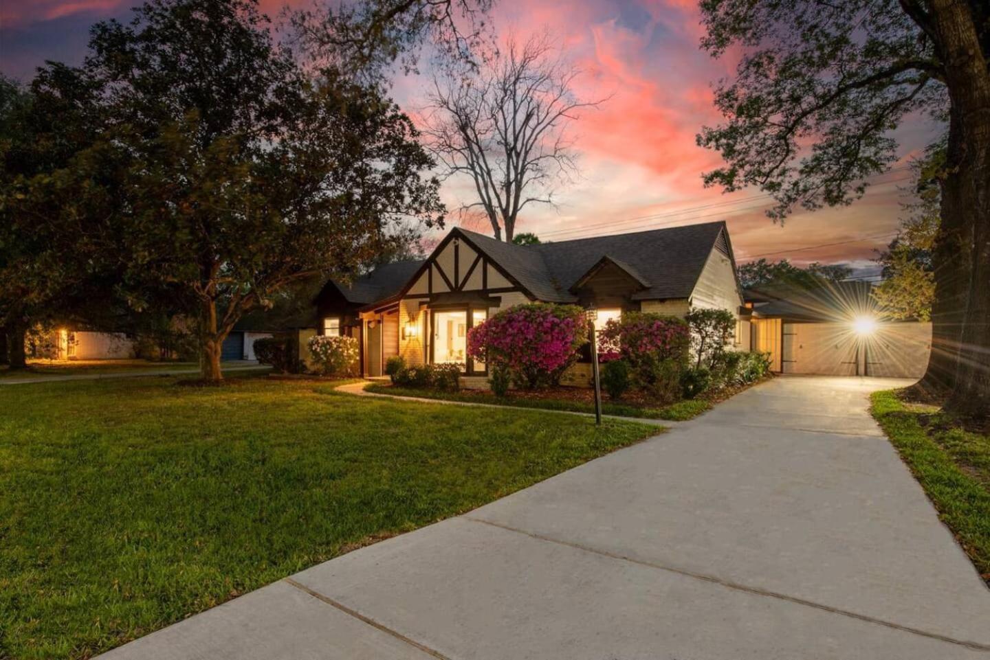Western Oaks Retreat Houston Eksteriør bilde